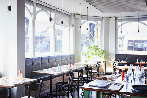 Plough Hotel - Accommodation Burleigh 12