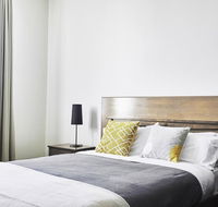 Plough Hotel - Accommodation Burleigh