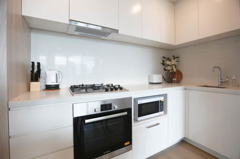 Box Hill 2 Bedroom Apt (La Maison) 02 - Accommodation Burleigh 6
