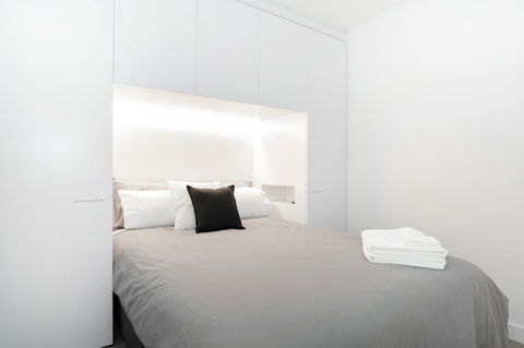 Modern Apartment In The Heart Of St Kilda - Accommodation Burleigh 12