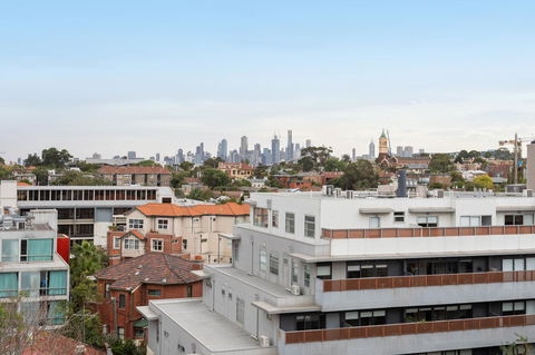 Modern Apartment In The Heart Of St Kilda - Accommodation Burleigh 21