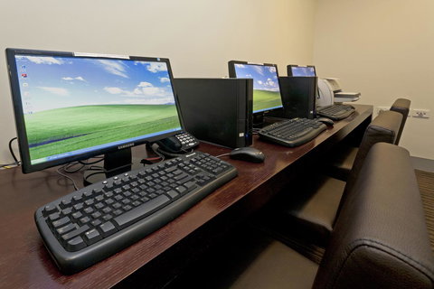 Causeway 353 Hotel - Accommodation Burleigh 15