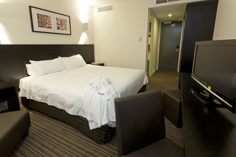 Causeway 353 Hotel - Accommodation Burleigh 30