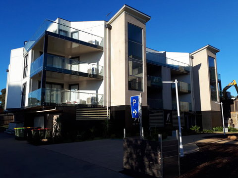 Apartments In Phillip Island Towers - Block C - Accommodation Burleigh 29