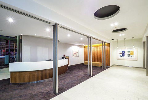 Premier Stays Melbourne - Accommodation Burleigh 13