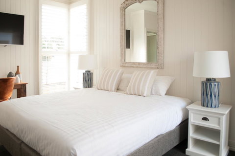 Anchor Geelong - Accommodation Burleigh 10