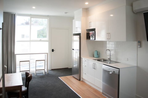 Anchor Geelong - Accommodation Burleigh 9