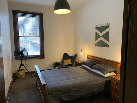 Central Club Hotel - Accommodation Burleigh 8