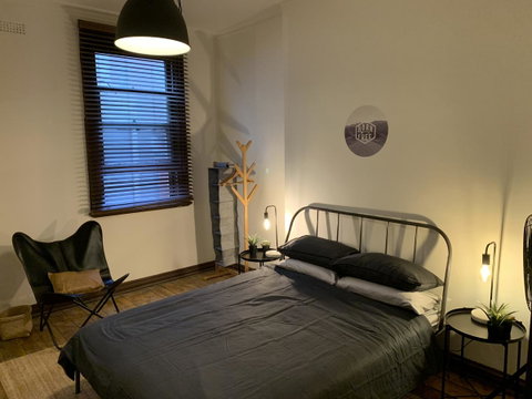 Central Club Hotel - Accommodation Burleigh 3