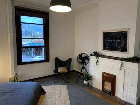 Central Club Hotel - Accommodation Burleigh 15