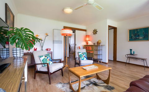 Uptown Frankston - Accommodation Burleigh 2