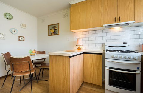 Uptown Frankston - Accommodation Burleigh 9