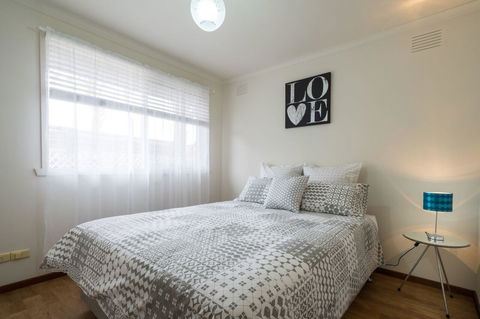 Uptown Frankston - Accommodation Burleigh 6