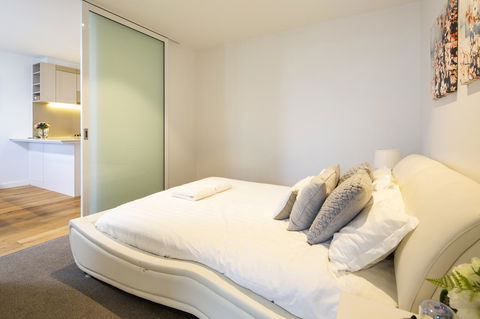 UrbanSuite The Wild Rosa Inn - Accommodation Burleigh 7