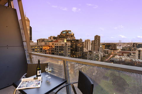 Apartments @ 350 William - Accommodation Burleigh 4