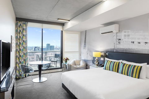 Apartments @ 350 William - Accommodation Burleigh 0