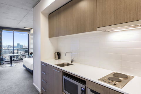 Apartments @ 350 William - Accommodation Burleigh 1