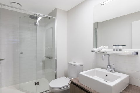 Apartments @ 350 William - Accommodation Burleigh 9