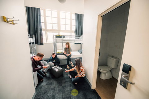 Roamer Melbourne - Formerly Selina Central Melbourne - Accommodation Burleigh 3
