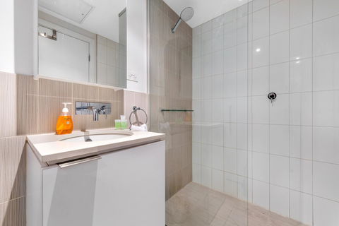 Premier Stays Melbourne - Accommodation Burleigh 11