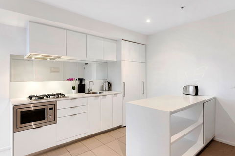 Premier Stays Melbourne - Accommodation Burleigh 2