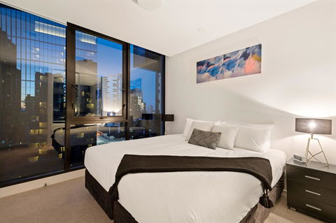 Premier Stays Melbourne - Accommodation Burleigh 4