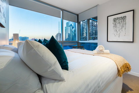 Auguste, Melbourne CBD Private Accommodation With Parking - Accommodation Burleigh 6