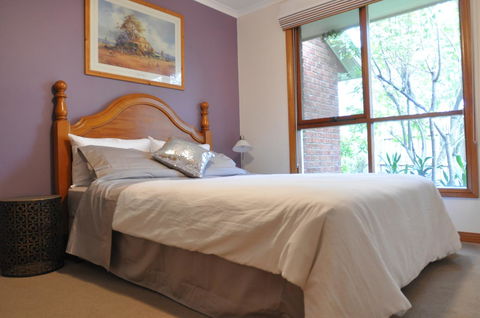 Crimea Retreat - Accommodation Burleigh 9