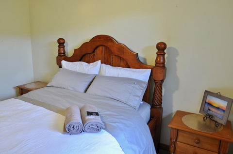 Crimea Retreat - Accommodation Burleigh 43
