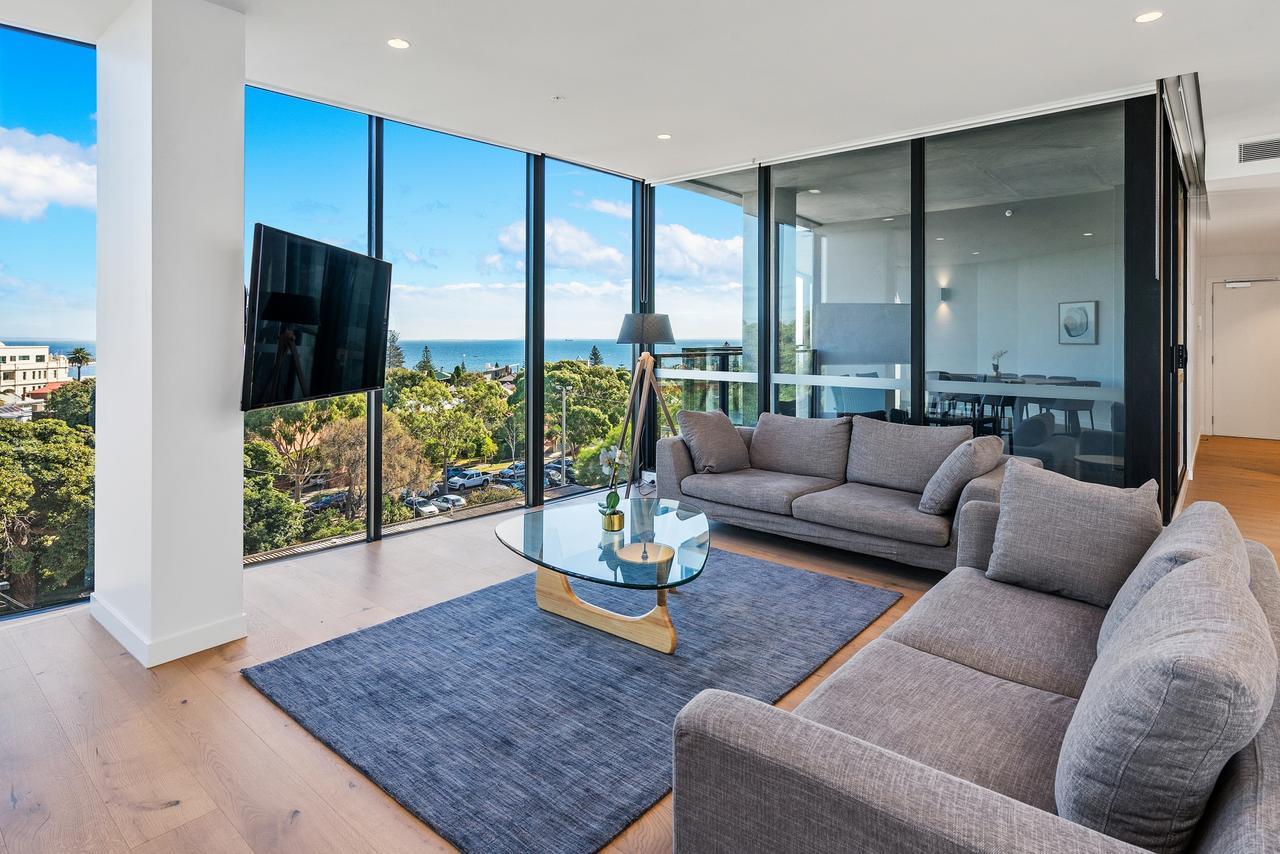 Hampton East VIC Accommodation Burleigh