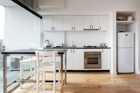 BestView St Kilda Spectacular Sunset Hideaway - Boutique Self-contained Luxury Apartment - Accommodation Burleigh 10