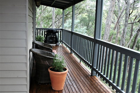 Tangenong Cottages - Accommodation Burleigh 18