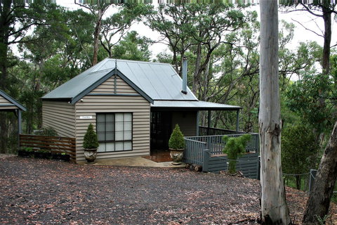 Tangenong Cottages - Accommodation Burleigh 15