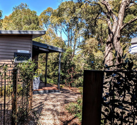 Tangenong Cottages - Accommodation Burleigh 1