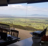 One Tree Hill - Accommodation Burleigh