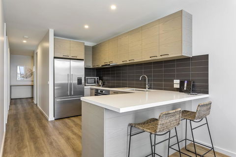 Blairgowrie Apartment 1 - On The Beach - Accommodation Burleigh 2
