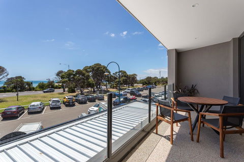 Blairgowrie Apartment 1 - On The Beach - Accommodation Burleigh 9