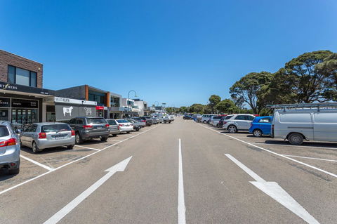 Blairgowrie Apartment 1 - On The Beach - Accommodation Burleigh 14