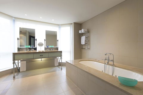 The Westin Melbourne - Accommodation Burleigh 4