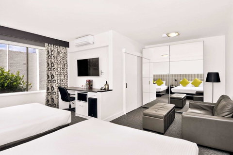 Comfort Hotel East Melbourne - Accommodation Burleigh 8