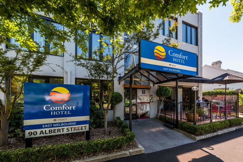 Comfort Hotel East Melbourne - Accommodation Burleigh 0