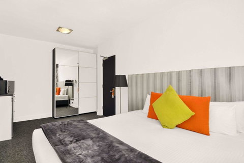 Comfort Hotel East Melbourne - Accommodation Burleigh 12