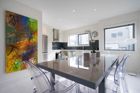Marina Beach - Accommodation Burleigh 3