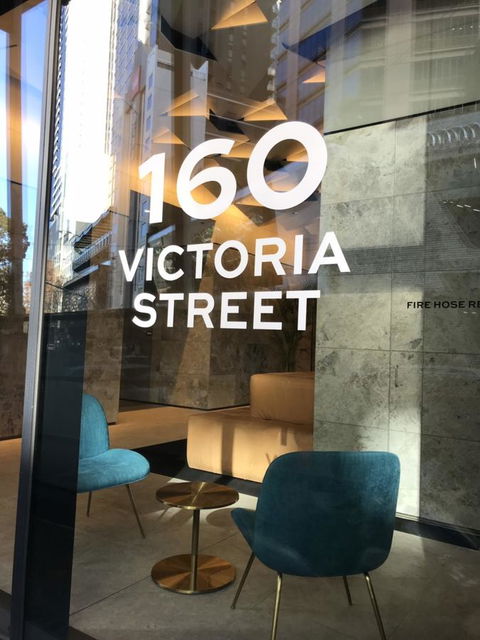 WOW Apartment On Lonsdale - Accommodation Burleigh 17