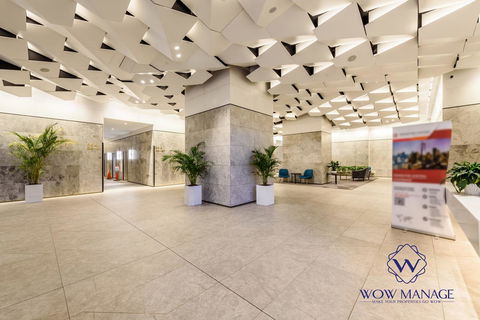 WOW Apartment On Lonsdale - Accommodation Burleigh 18