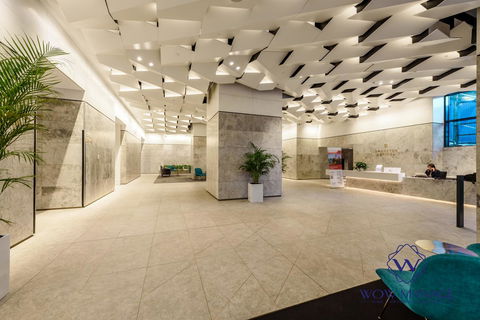 WOW Apartment On Lonsdale - Accommodation Burleigh 20