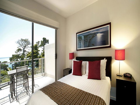 The Waves Apartments - Accommodation Burleigh 14