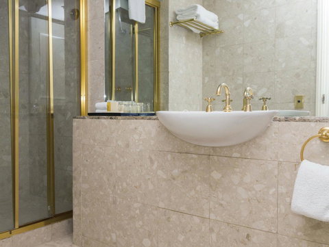 Stamford Plaza Melbourne - Accommodation Burleigh 3