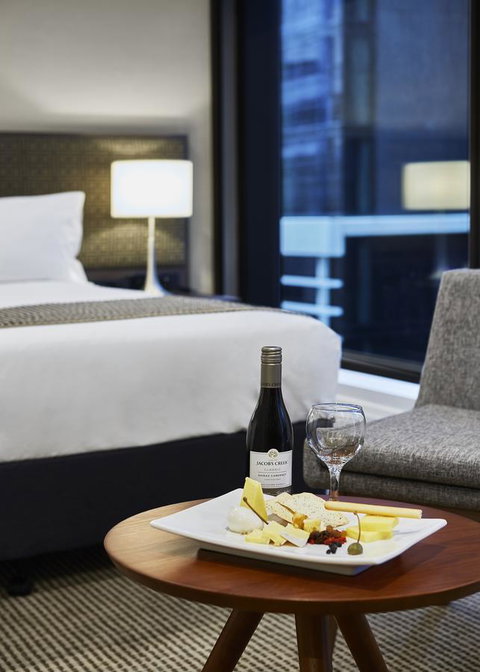 Stamford Plaza Melbourne - Accommodation Burleigh 17