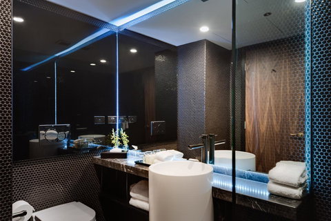 Stamford Plaza Melbourne - Accommodation Burleigh 38